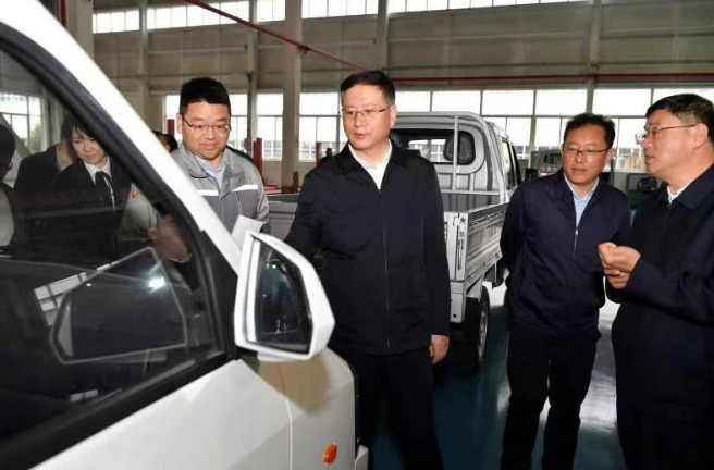 遵义市委书记李睿一行到贵州航天圆梦钱包汽车公司调研